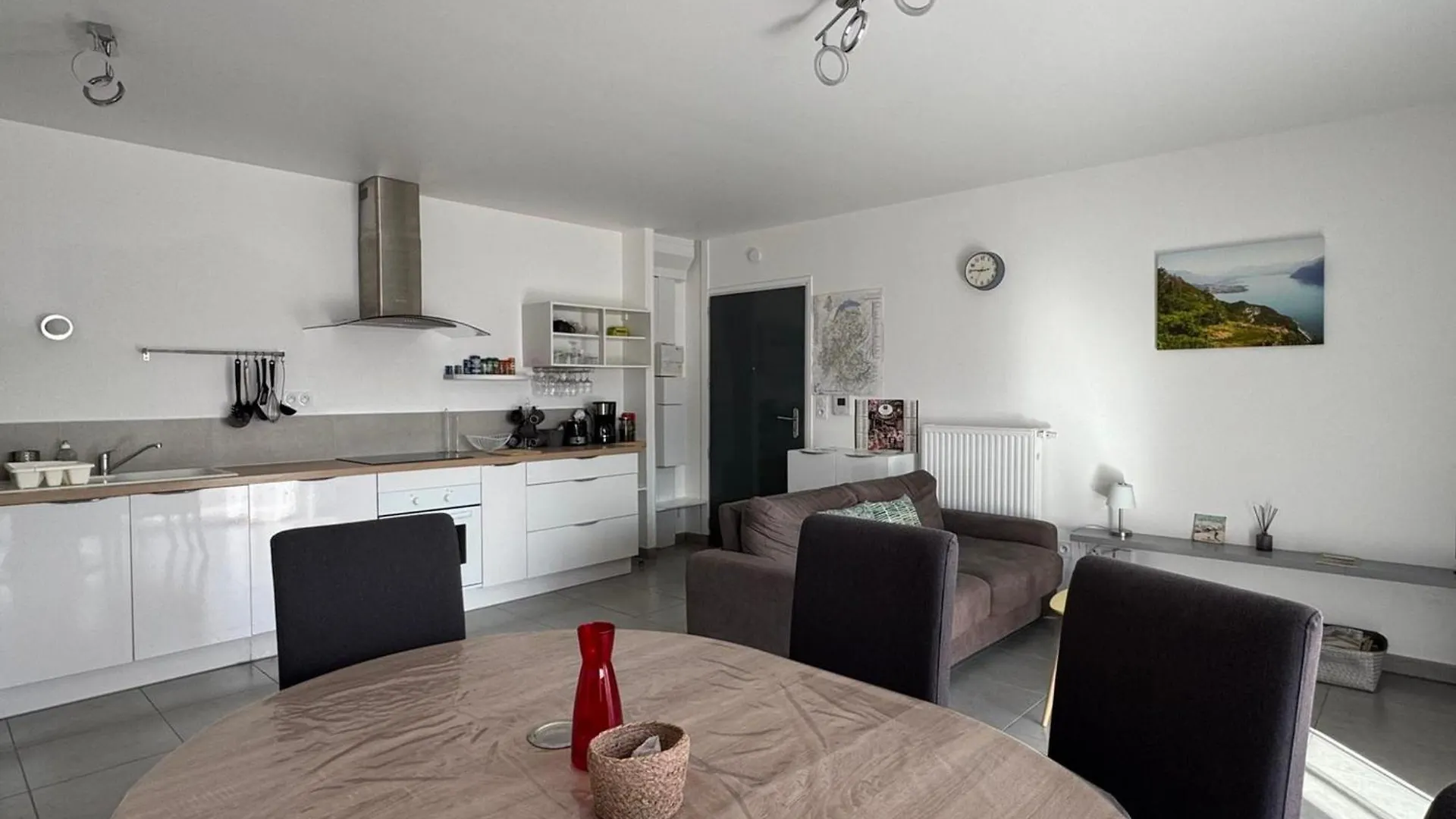 Spacieux T2 Avec Terrasses Et Garage, Animaux Bienvenus - Fr-1-555-111 Aix-les-Bains