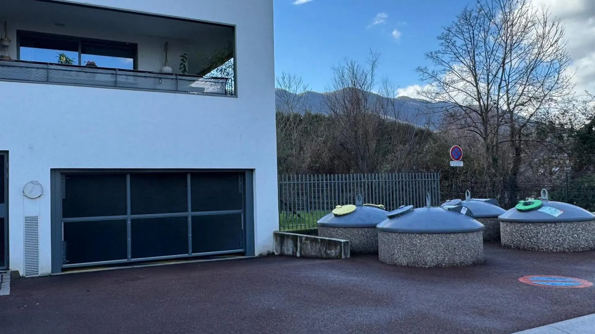 Apartment Spacieux T2 Avec Terrasses Et Garage, Animaux Bienvenus - Fr-1-555-111 Aix-les-Bains